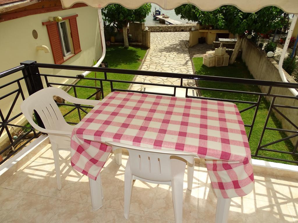 Flokos Apartment Lygia  Exterior photo
